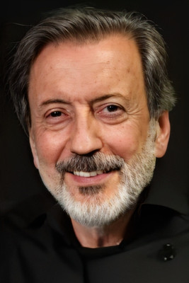 İсмет Üстекин