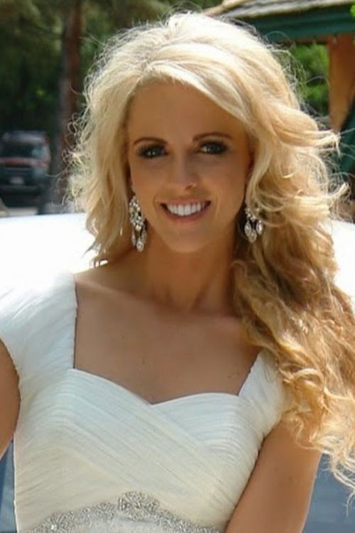 Никола Цларк