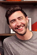 Адам Фруцци