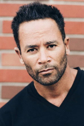 Тхйме Леwис