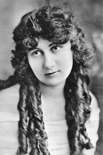 Вивиан Эдвардс