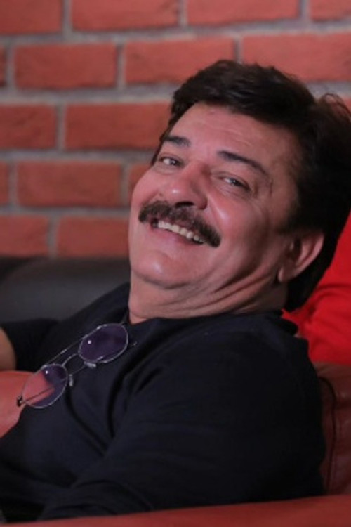 Дхармесх Вйас