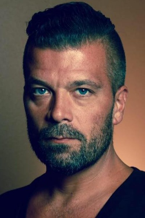 Бриан Стивале