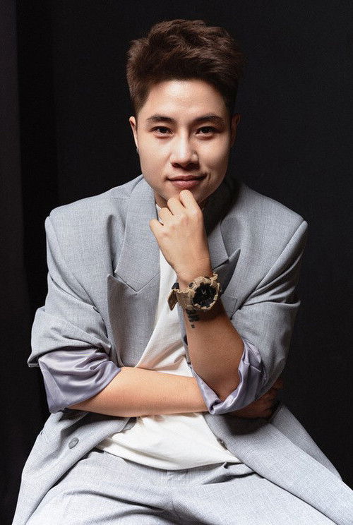 Đинх Хà Уйêн Тхư