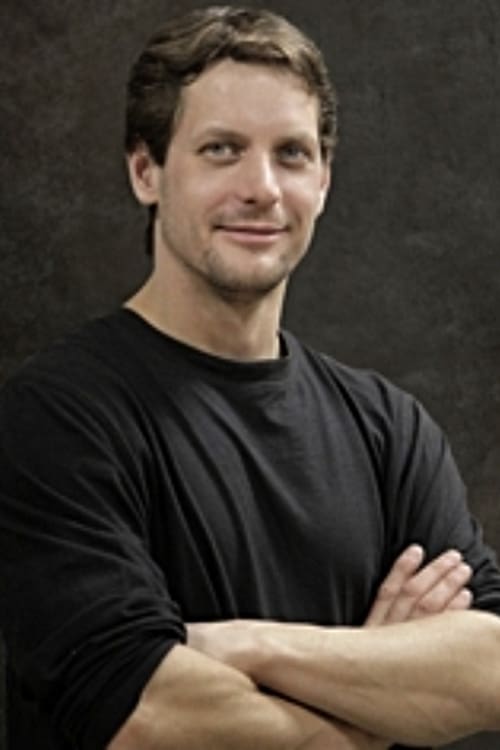 Левенте Лезсáк