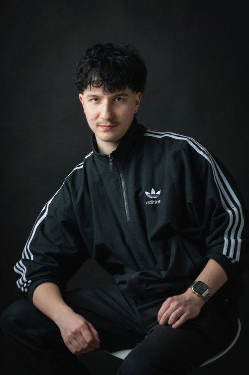 Молнáр Лéнáрд Мáрк