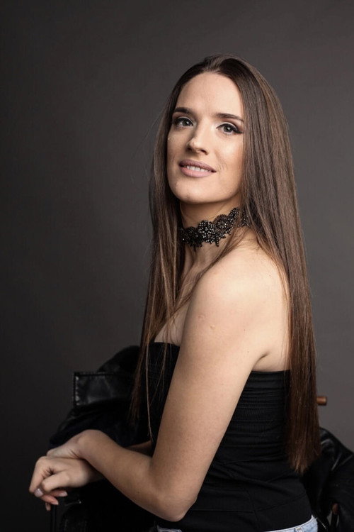 Jелена Вукиćевиć