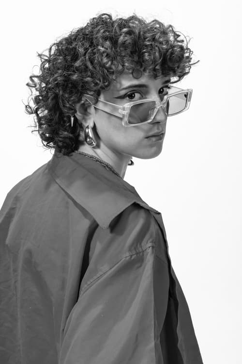 Нора Закири