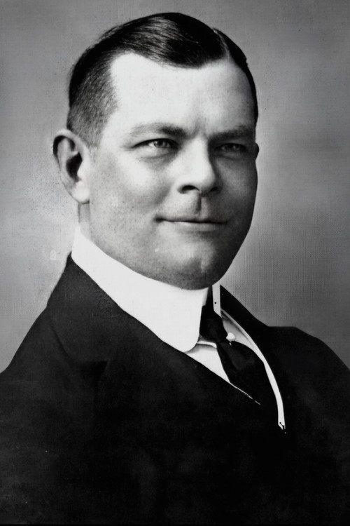  Чарльз Урбан