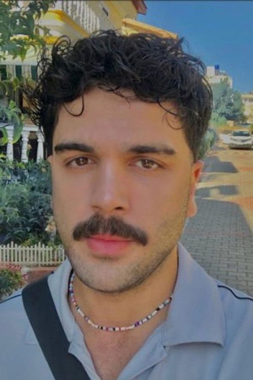 Дениз Гöккан