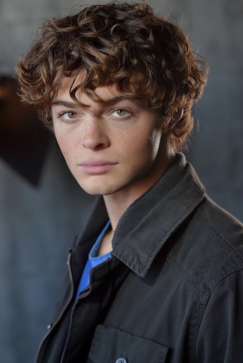 Тйлер Лаwренце Грай