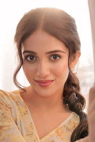 Саксхи С Мхадолкар