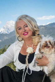 Мониqуе Ханслер-Спиеринг