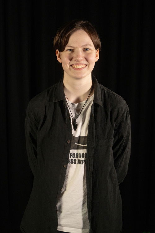 Сцарлетт Еаде