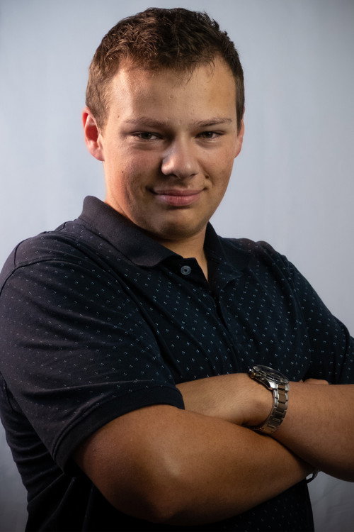 Цхарлй Понцхе