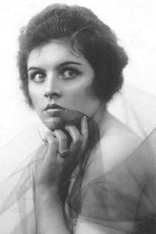  Элейн Хаммерстайн