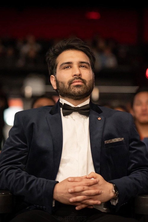 Прадееп Схахи