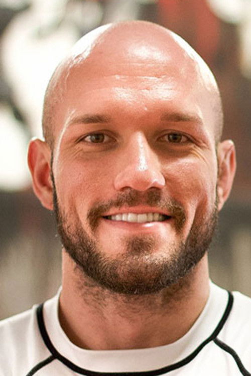 Травис Мооре