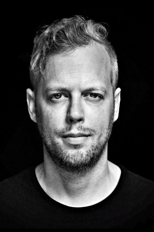  Навот Папушадо