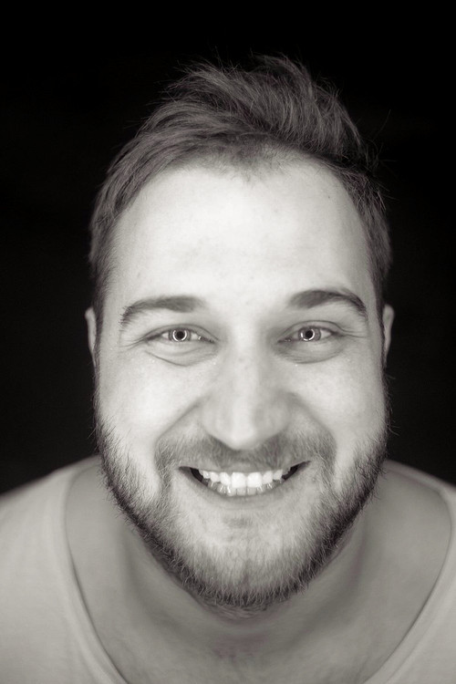 Руслан Кханумак