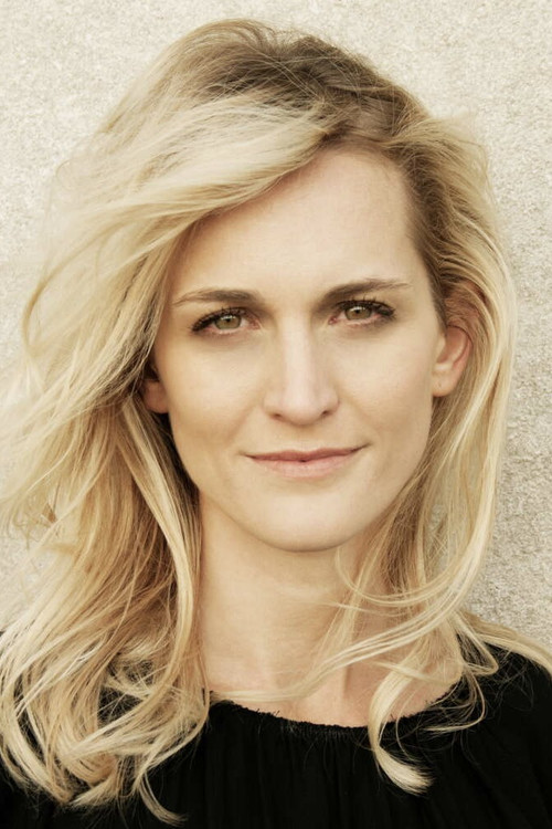 Jоанне Туцкер