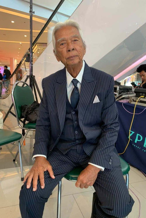 Цхалонг Пакдеевиjит