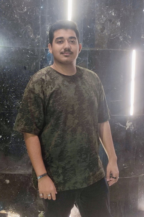 Адхам Тарек