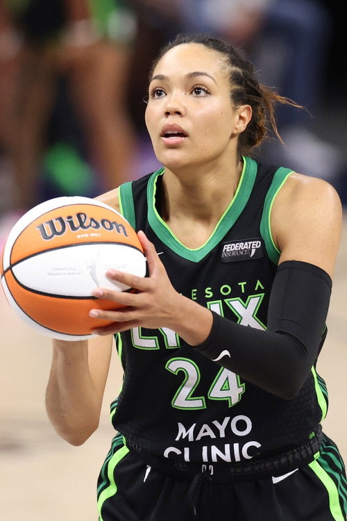 Напхееса Цоллиер