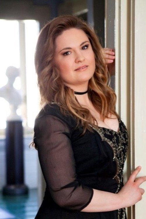 Цхиара Исоттон