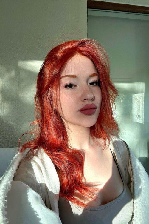 Селин Аксар