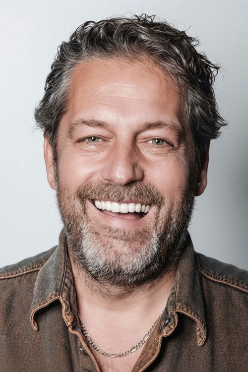 Бора Генцер