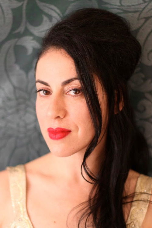 Карина Деникé