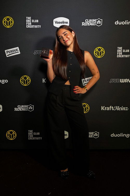 Оливиа Еллис