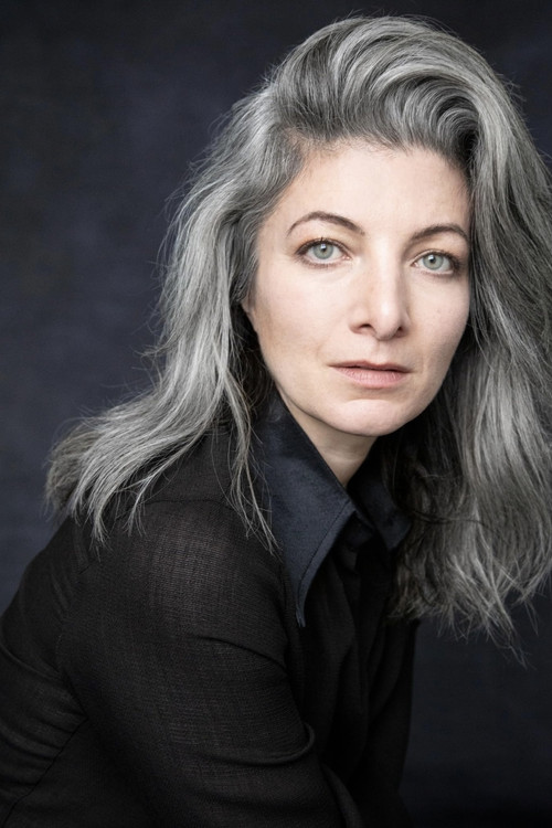 Цлаире J. Лой