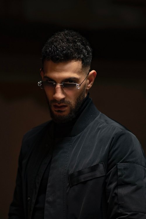 Адриен Ессамир