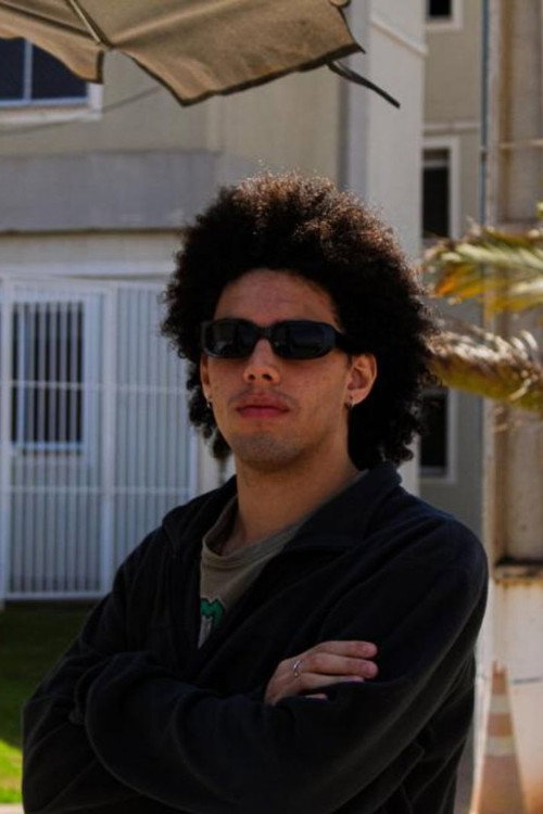 Луцас Аарон