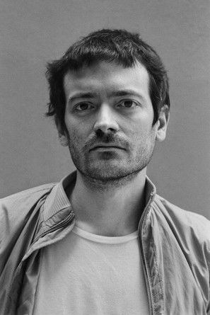 Jулиáн Гéниссон