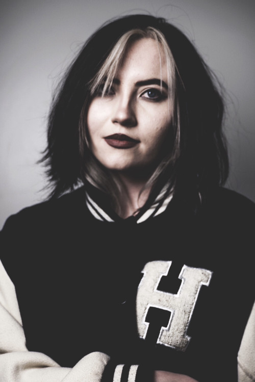 Маисй Батес