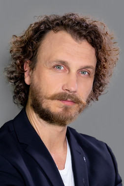 Барна Бокор