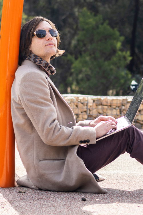 Тāне Симонс