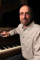  Джордж Уинстон