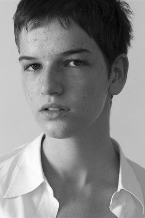 Ангèле Метзгер