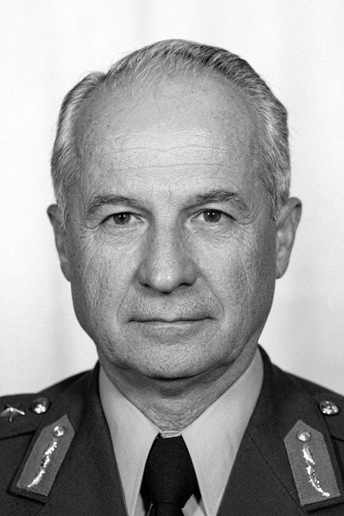Кенан Еврен