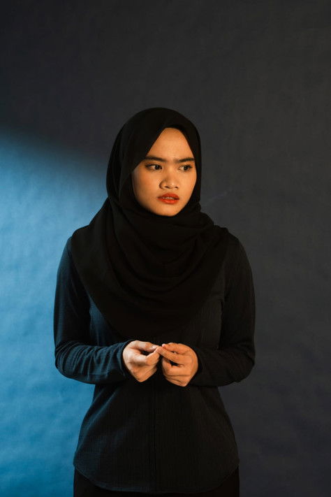 Деви Искандар