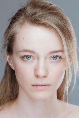 Анна Сафронова