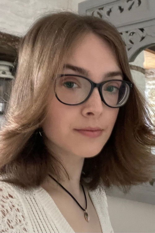 Сиенна Феллоwс