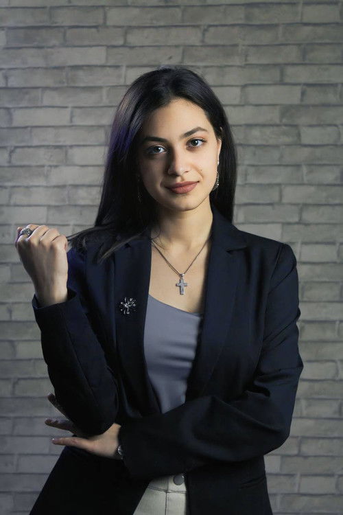 Йева Сукиасйан