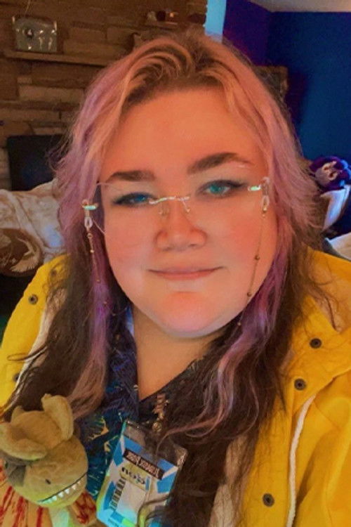 Асхлей Ницхолс