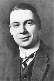  Сидни Брейси