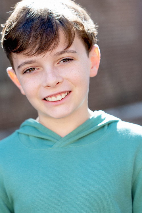 Луцас Wортх